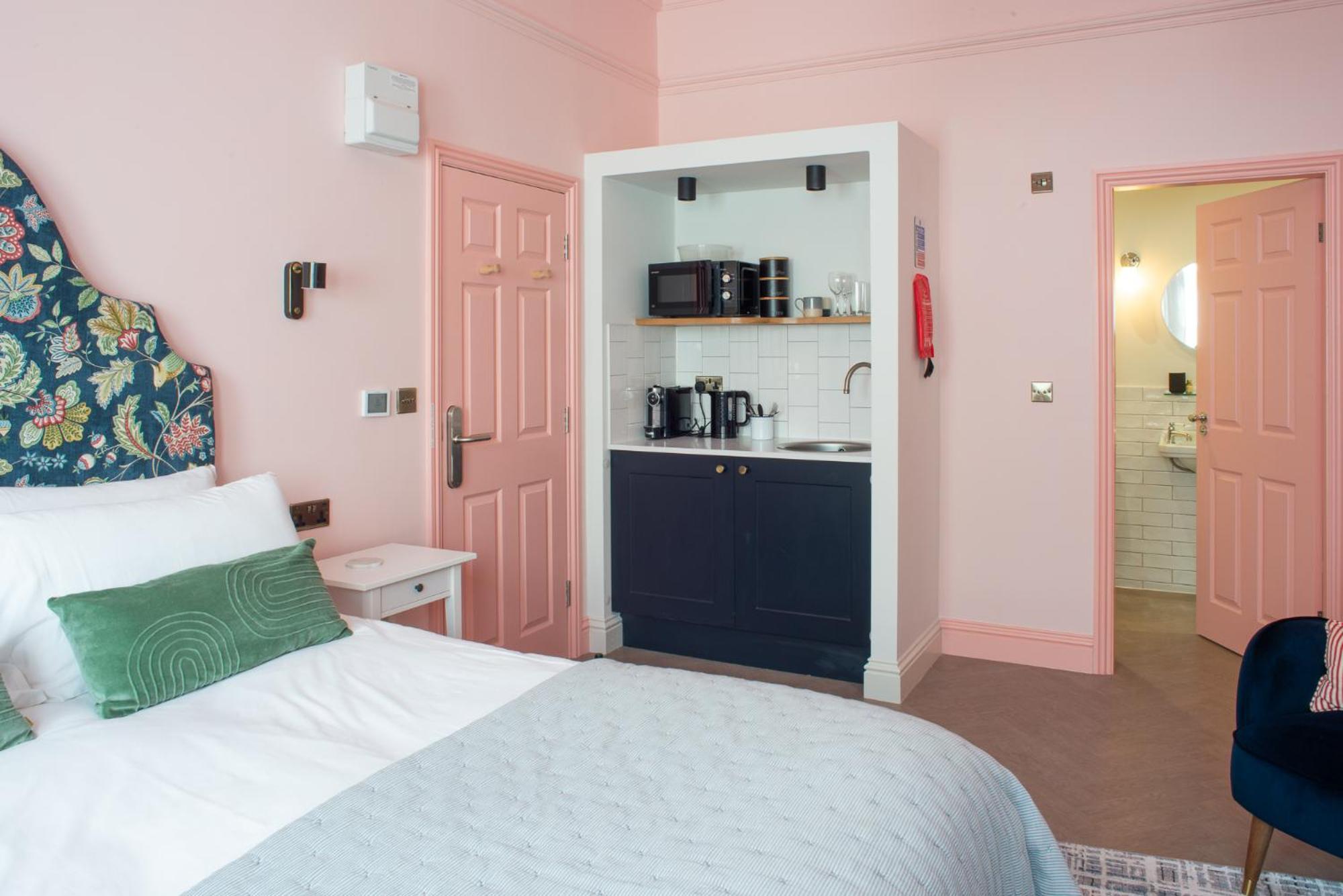 Arlington House Hotel - Self Check-In Suites 울러 외부 사진